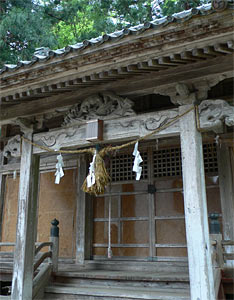 九島の熊野神社拝殿向拝部分