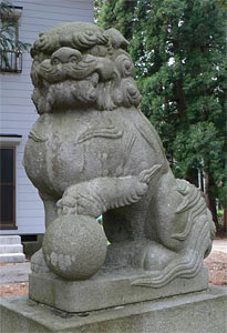 九島の熊野神社狛犬（吽像）