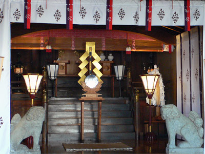 寄合町の金刀比羅神社拝殿内部