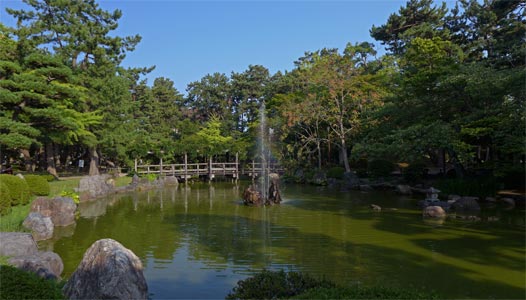 白山公園のひょうたん池