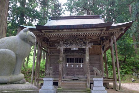 南部神社拝殿