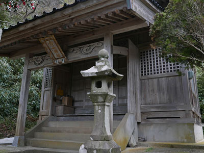 佐渡市深浦の白山神社社殿