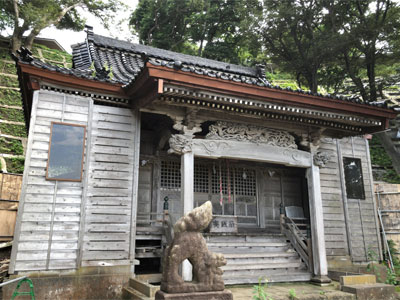 石井神社拝殿