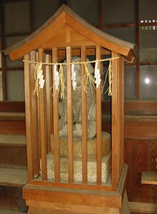 湊稲荷神社狛犬