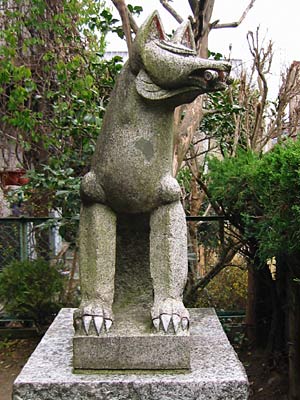 水島稲荷神社の狐