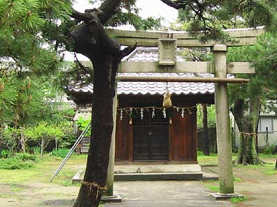 中山諏訪神社