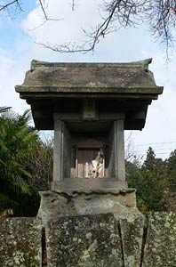 生目神社境内の英彦山神社