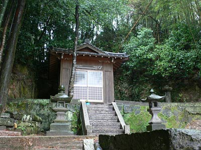 鴛野の子子神社