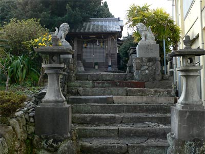 北中の稲荷神社