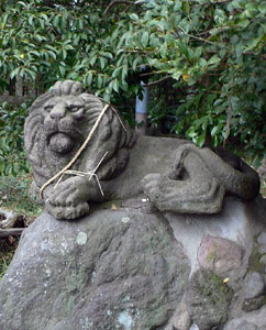 野口天満神社のライオン