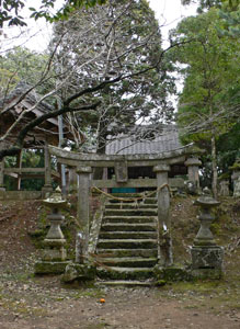 荘の大山神社拝殿正面