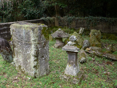 三女神社の皮籠石