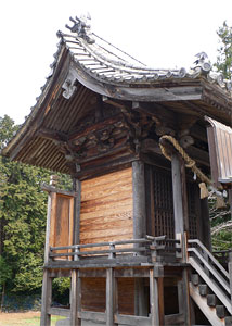 豊岡の亀峯神社本殿