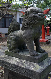 大分市久原の久原神社狛犬（吽型）
