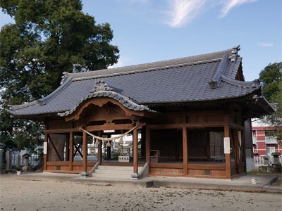 泉神社拝殿